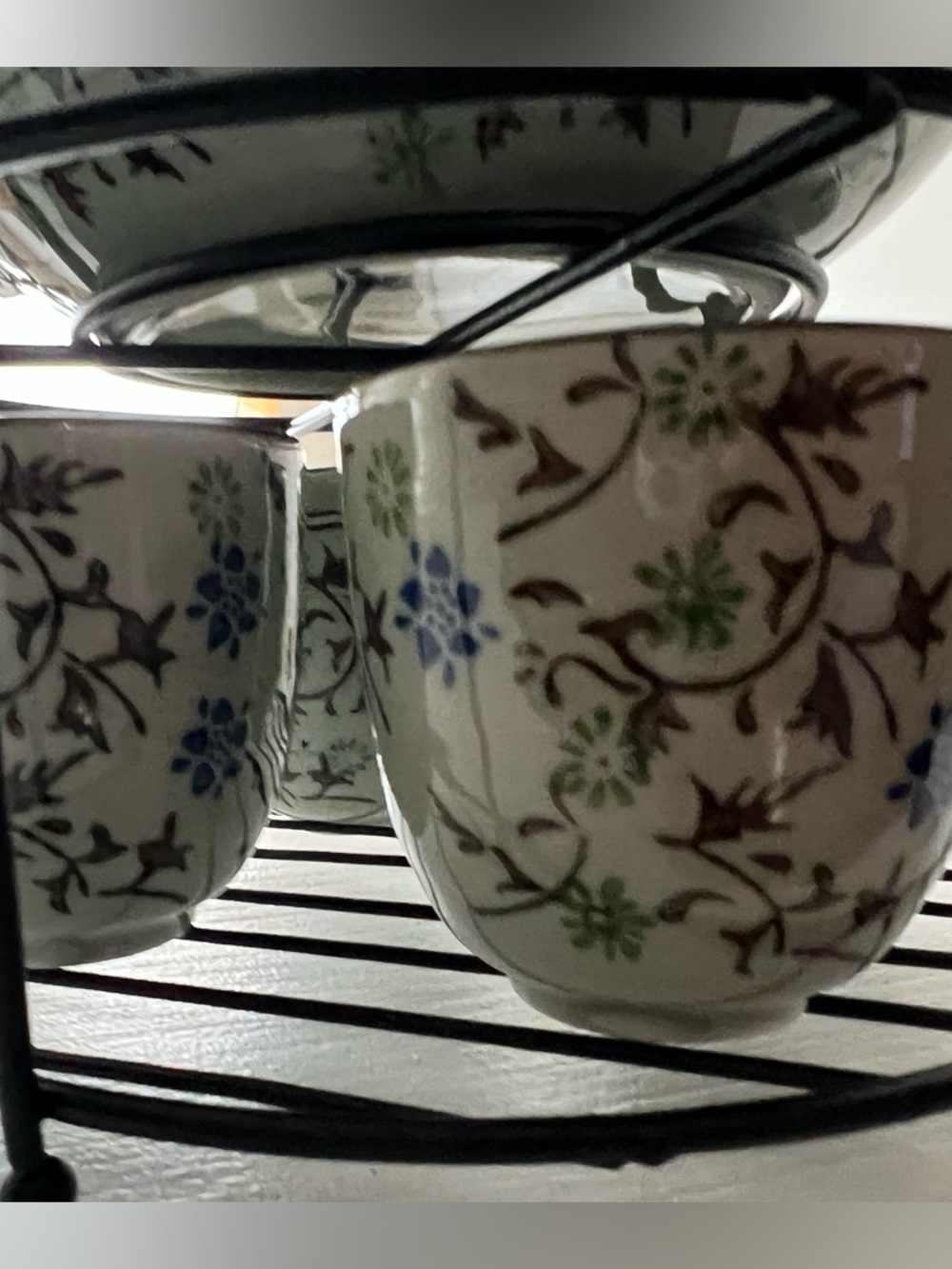 Tea Set - Picture 4 of 4